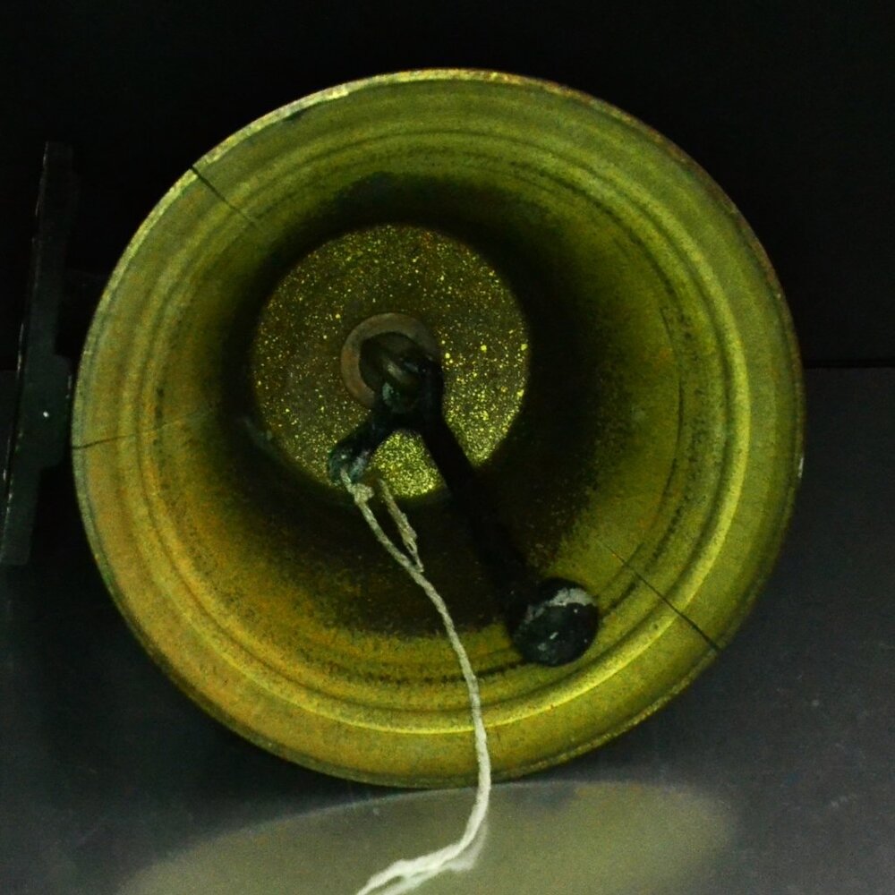 Vintage Bevin Patio Or Garden Bell Bronze Finish Horsehoe Bracket Outdoor Decor - Picture 8 of 8